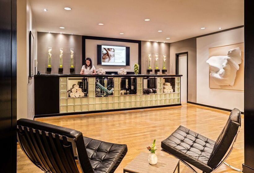 هتل Hyatt Regency Koln