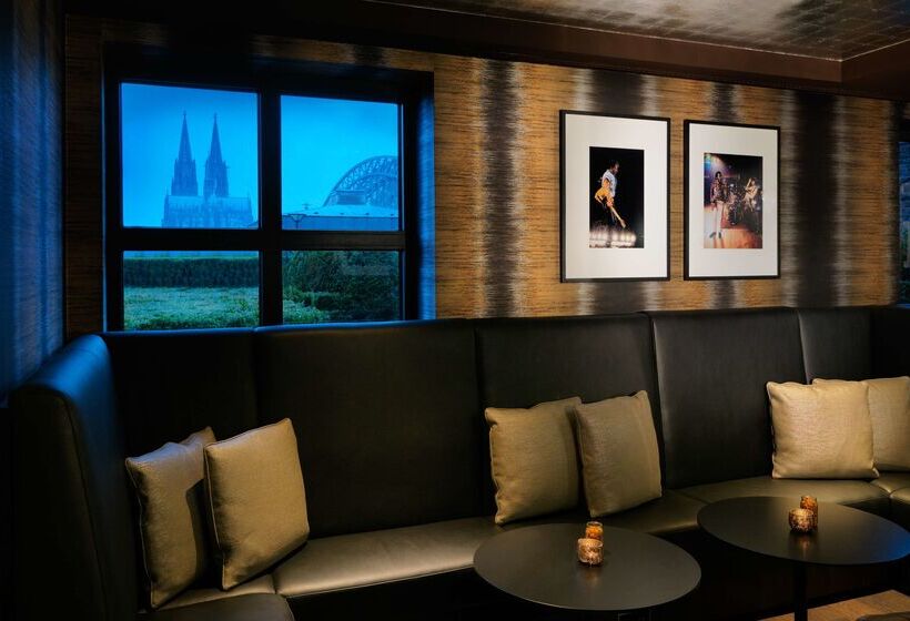 בית מלון כפרי Hyatt Regency Koln