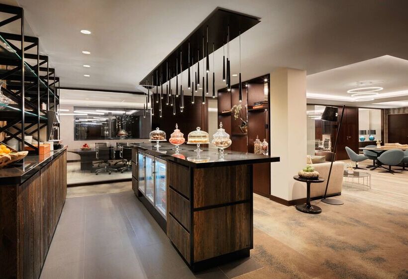 בית מלון כפרי Hyatt Regency Koln