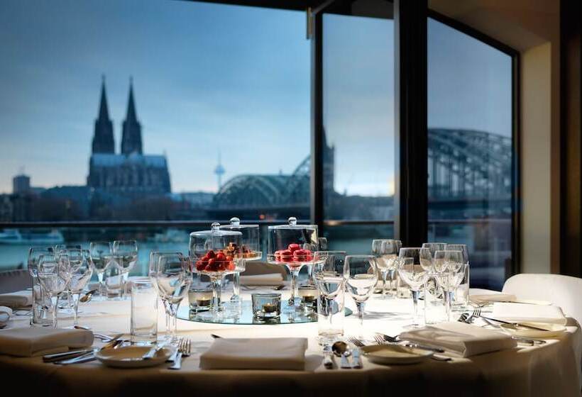 בית מלון כפרי Hyatt Regency Koln