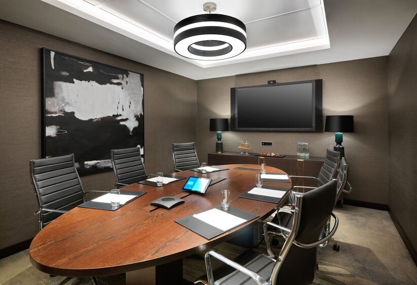 בית מלון כפרי Hyatt Regency Koln