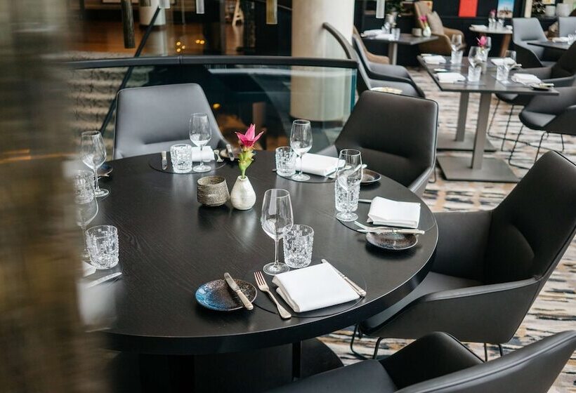 هتل Hyatt Regency Koln