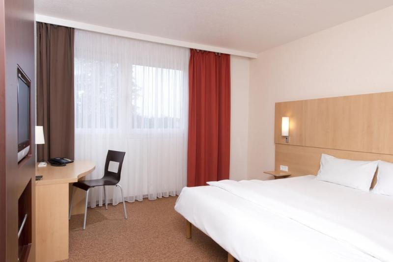هتل Ibis Dortmund West