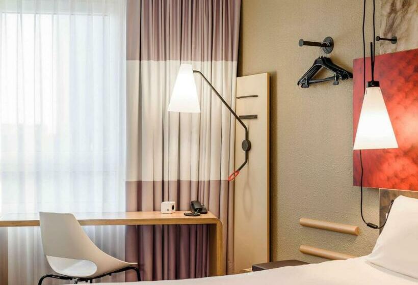 Отель Ibis Koeln Am Dom