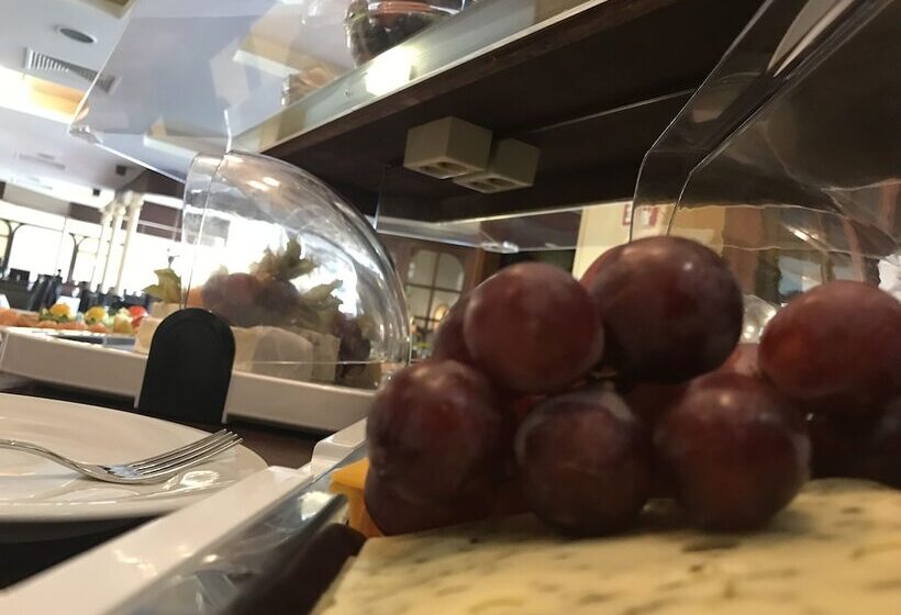 فندق Karaman Group