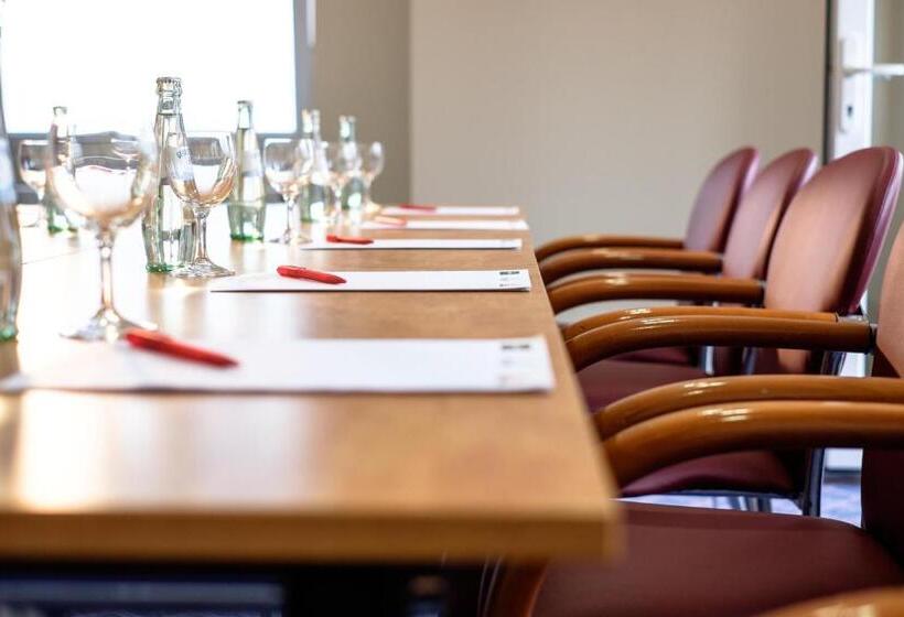 בית מלון כפרי Königshof am Funkturm Business