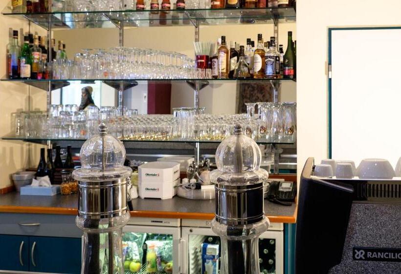 בית מלון כפרי Königshof am Funkturm Business