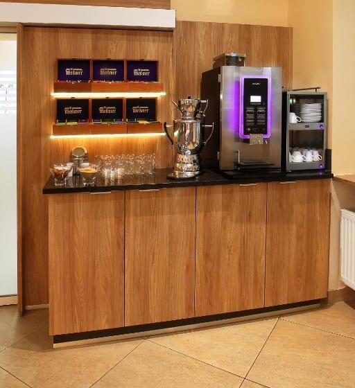 בית מלון כפרי Königshof am Funkturm Business