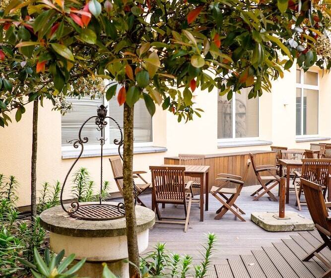 בית מלון כפרי Königshof am Funkturm Business