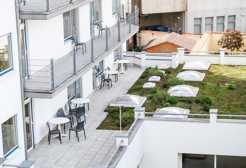 בית מלון כפרי Königshof am Funkturm Business