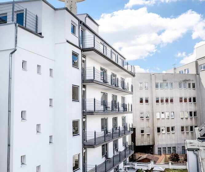 בית מלון כפרי Königshof am Funkturm Business