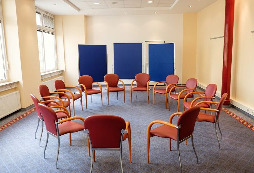 בית מלון כפרי Königshof am Funkturm Business