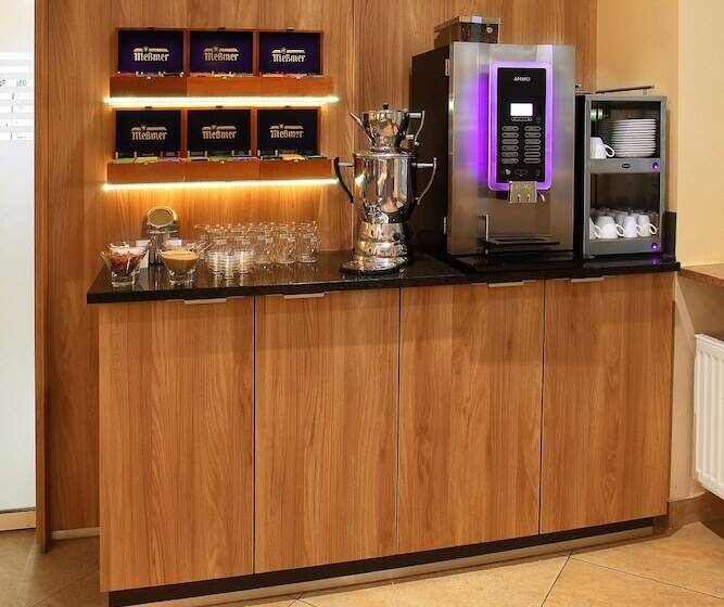 בית מלון כפרי Königshof am Funkturm Business