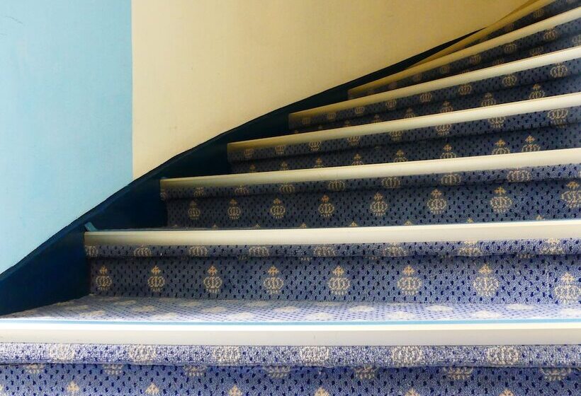 هتل Konigshof The Arthouse