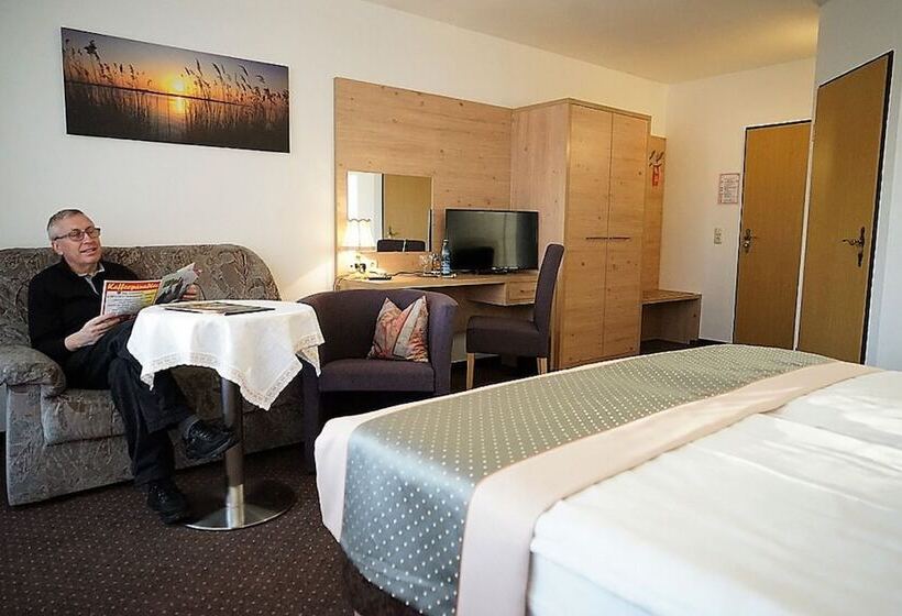 Land Gut Hotel Zum Alten Forsthaus   Aufladestation Für Elektroautos