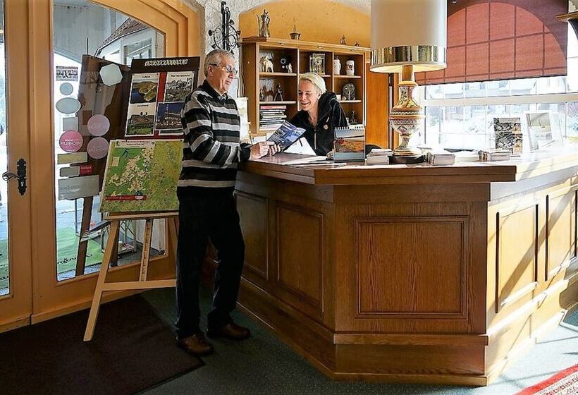 Land Gut Hotel Zum Alten Forsthaus   Aufladestation Für Elektroautos