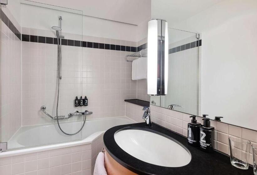 Lindner Hotel Dusseldorf Seestern, Part Of Jdv By Hyatt