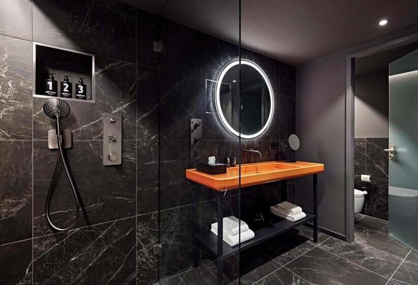 Lindner Hotel Dusseldorf Seestern, Part Of Jdv By Hyatt