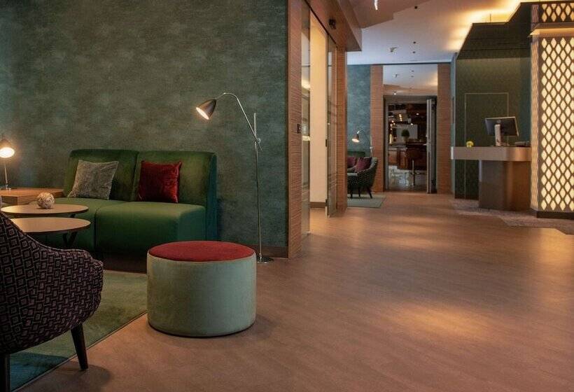 Mercure Hotel Koeln Belfortstrasse