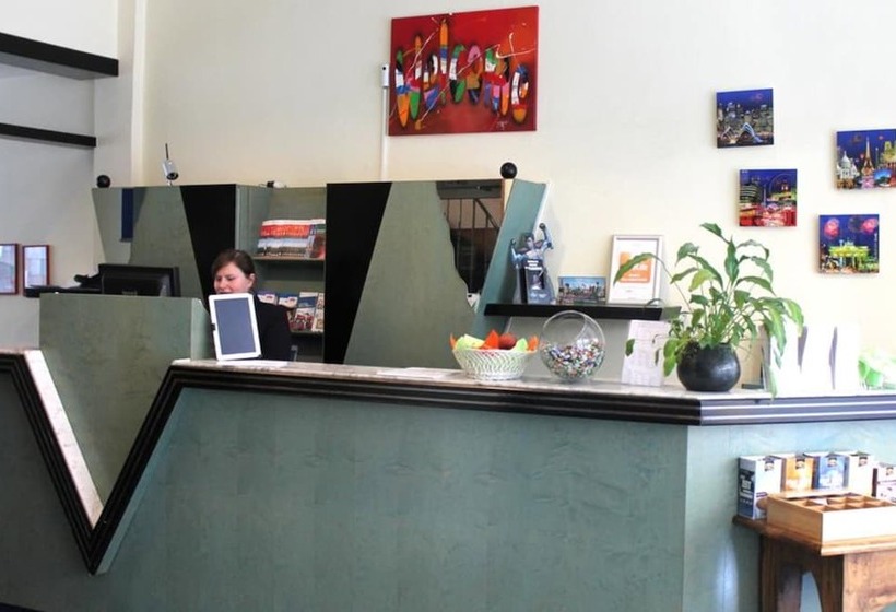 Отель Monopol City Centre