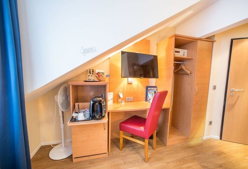 ホテル National Dusseldorf