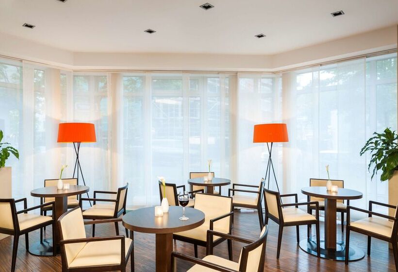 ホテル NH Düsseldorf Königsallee