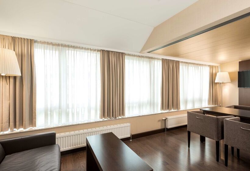 ホテル NH Düsseldorf Königsallee