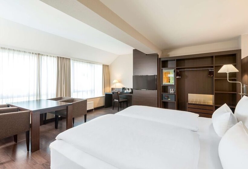 ホテル NH Düsseldorf Königsallee