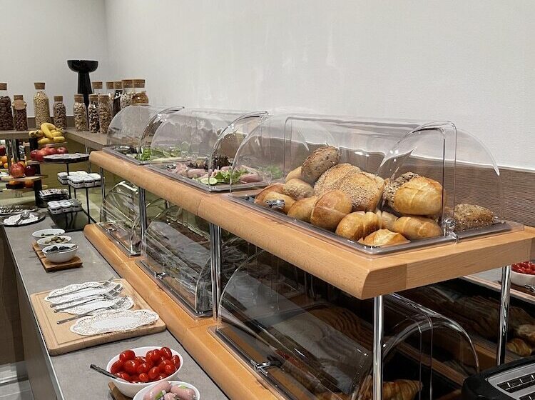 Palm Premium Hotel & Apartments