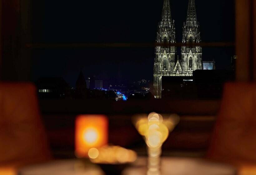 هتل Pullman Cologne