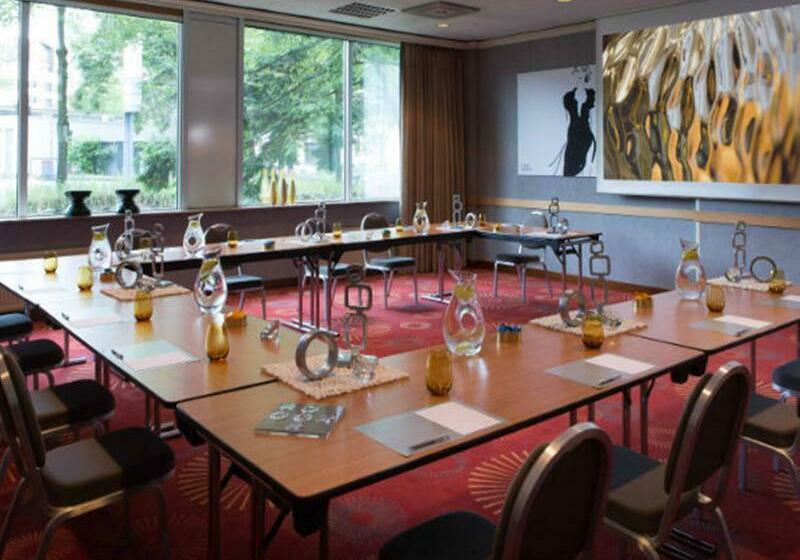 هتل Renaissance Duesseldorf