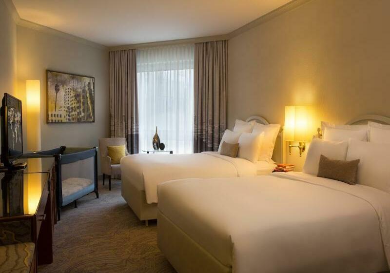 בית מלון כפרי Renaissance Duesseldorf