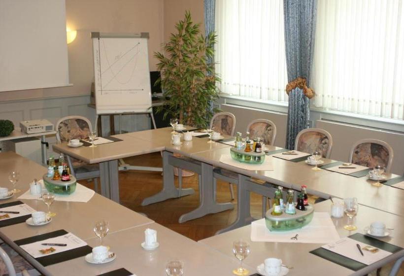 هتل Restaurant überwasserhof