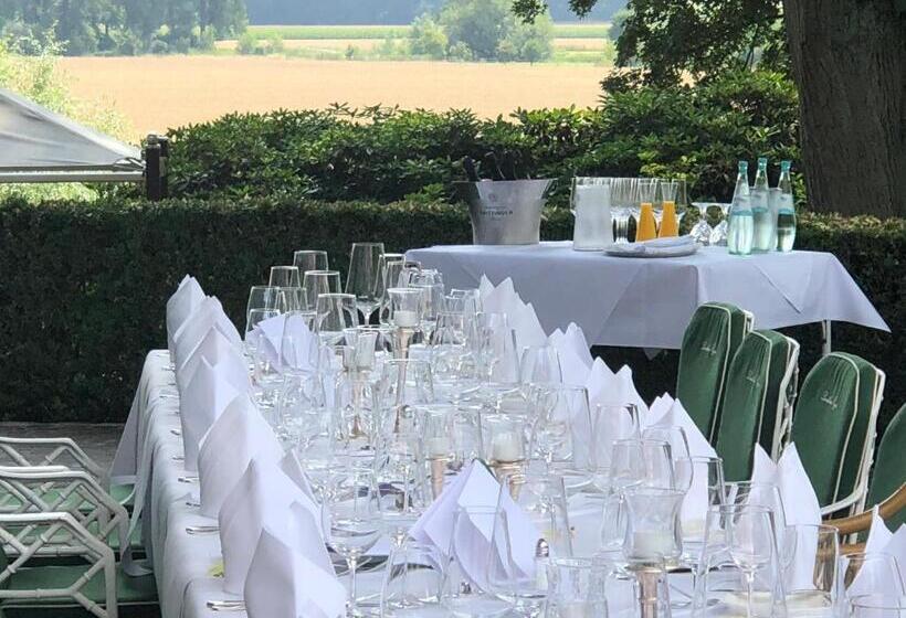 هتل Landhaus Eggert