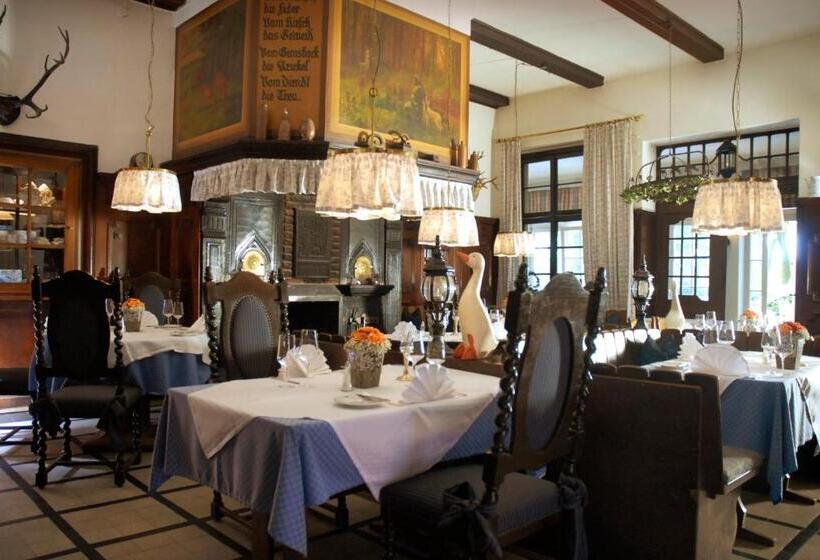 هتل Landhaus Eggert