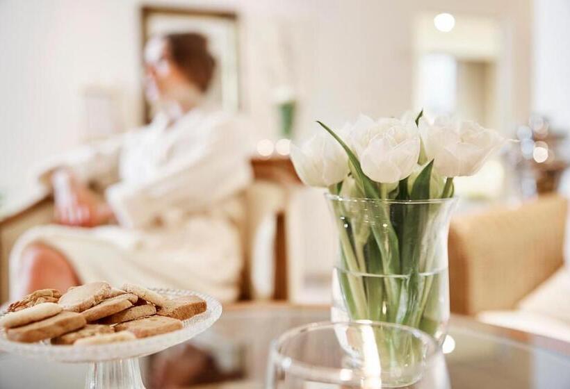 هتل Landhaus Eggert