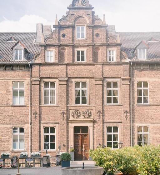 Schlosshotel Hugenpoet