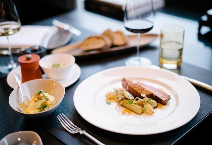 Schlosshotel Hugenpoet