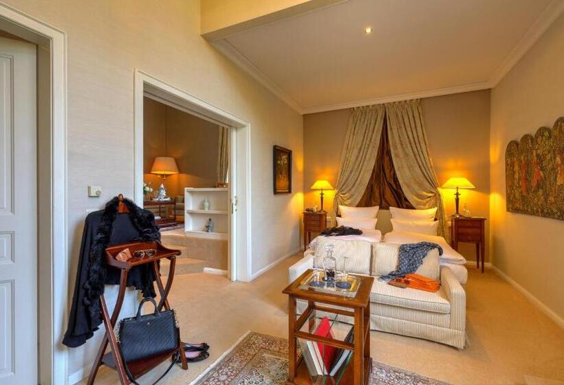 Schlosshotel Hugenpoet