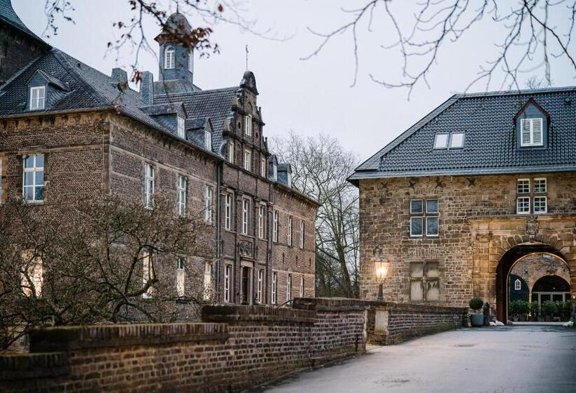 Schlosshotel Hugenpoet