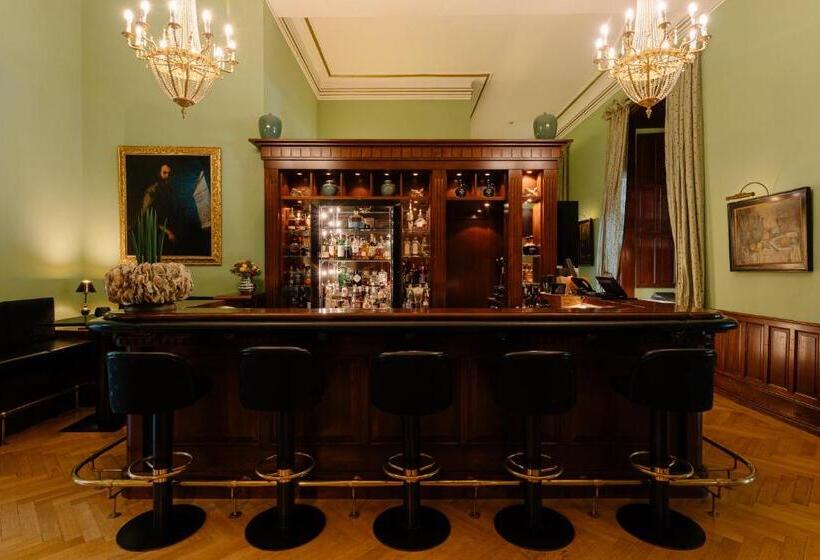 Schlosshotel Hugenpoet