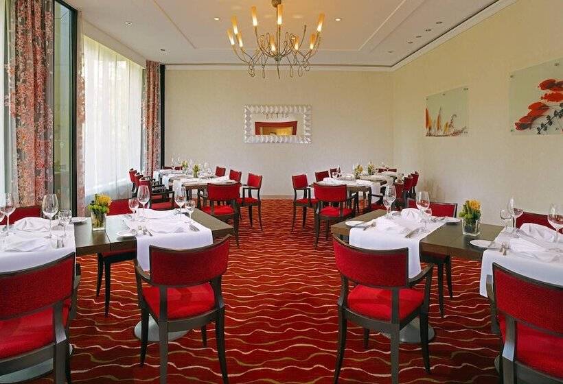 Отель Sheraton Essen