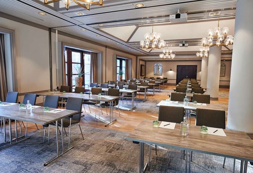 호텔 Steigenberger Conti Hansa