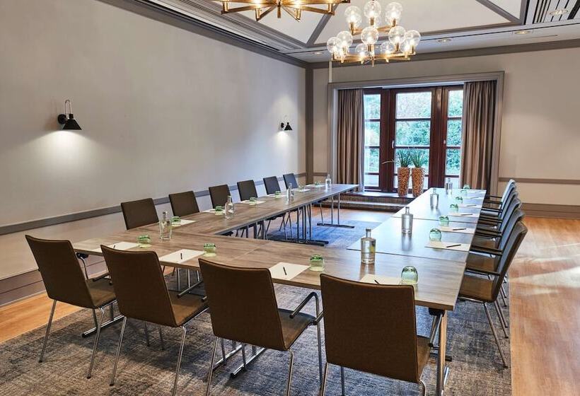 호텔 Steigenberger Conti Hansa