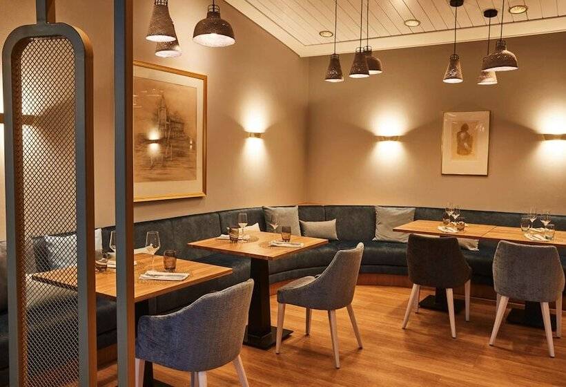 호텔 Steigenberger Conti Hansa