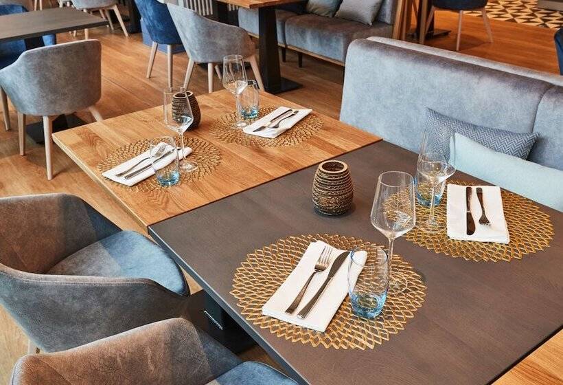 호텔 Steigenberger Conti Hansa