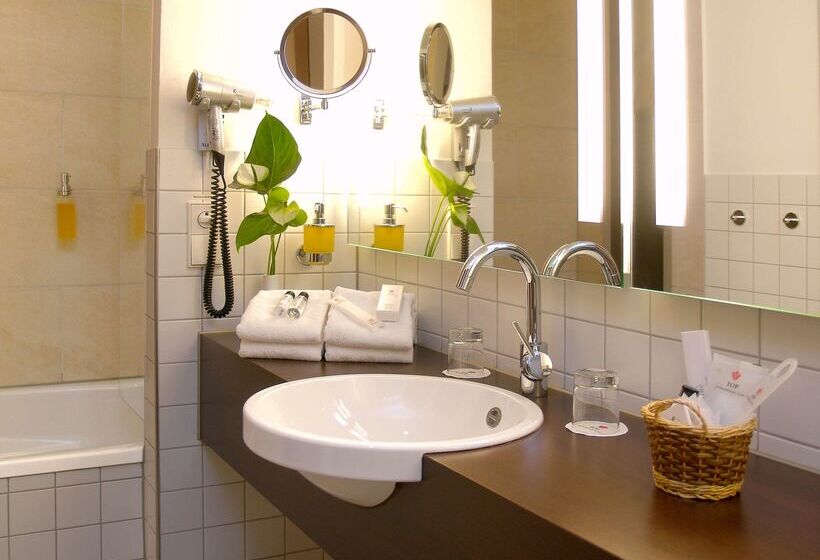 هتل Esplanade Dortmund