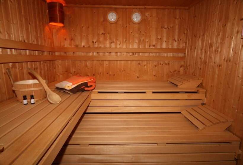 هتل Und Cafe Panorama