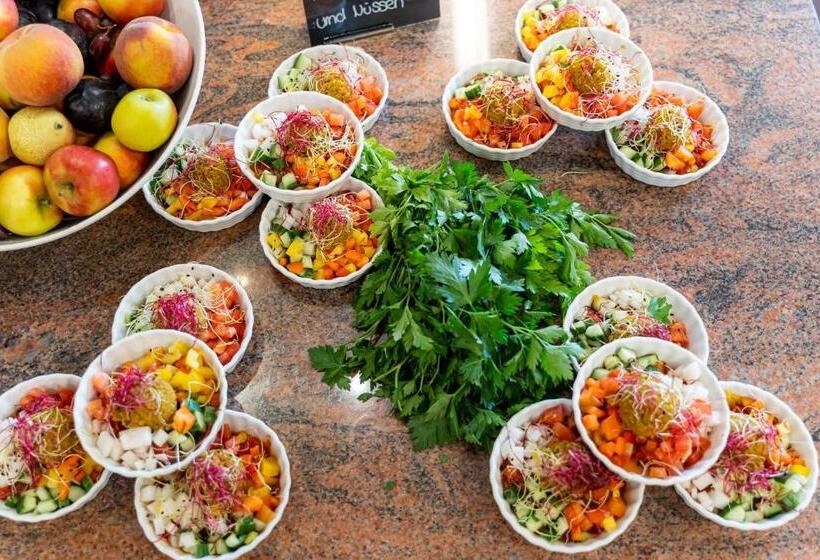 Waldhotel Tannenhäuschen