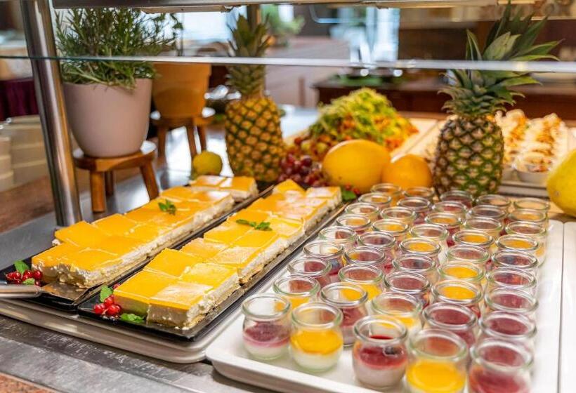 Waldhotel Tannenhäuschen